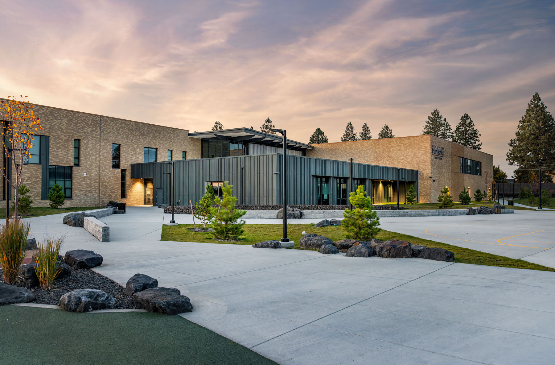 Carla Peperzak Middle School Exterior